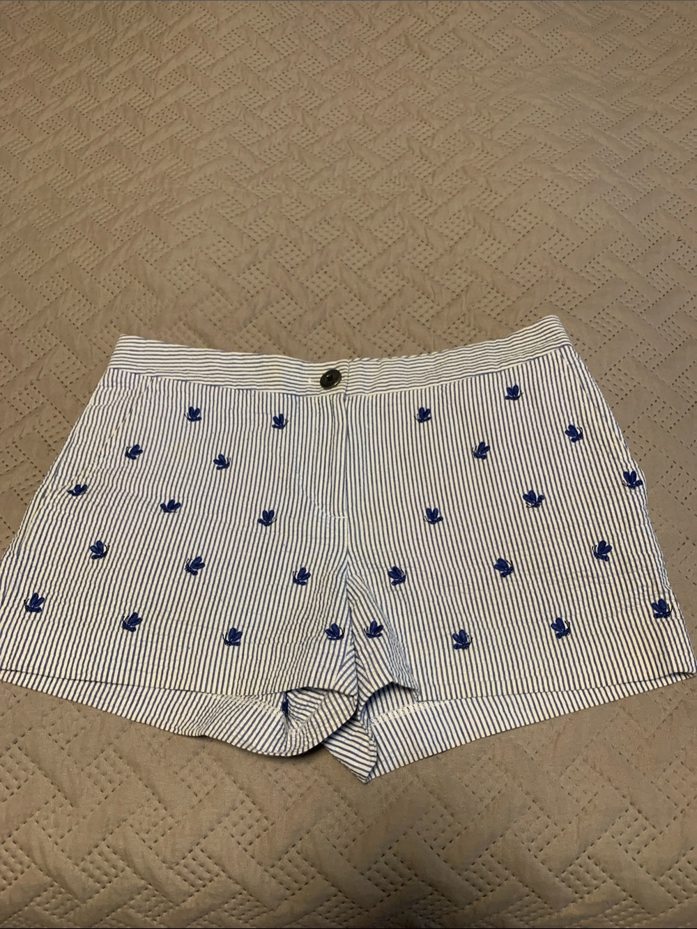 Brooks Brothers White and Blue Striped mid rise Embroidered Shorts Seersucker